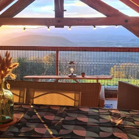 בית נופש La Montagnette *